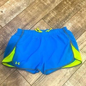 Under Armour athletic shorts size L